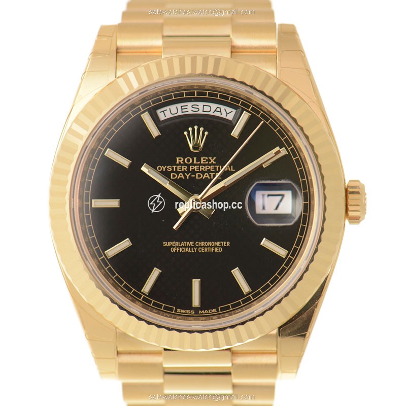 Replica ROLEX DAY-DATE 228238-0007 Replica ROLEX DAY-DATE 228238-0007