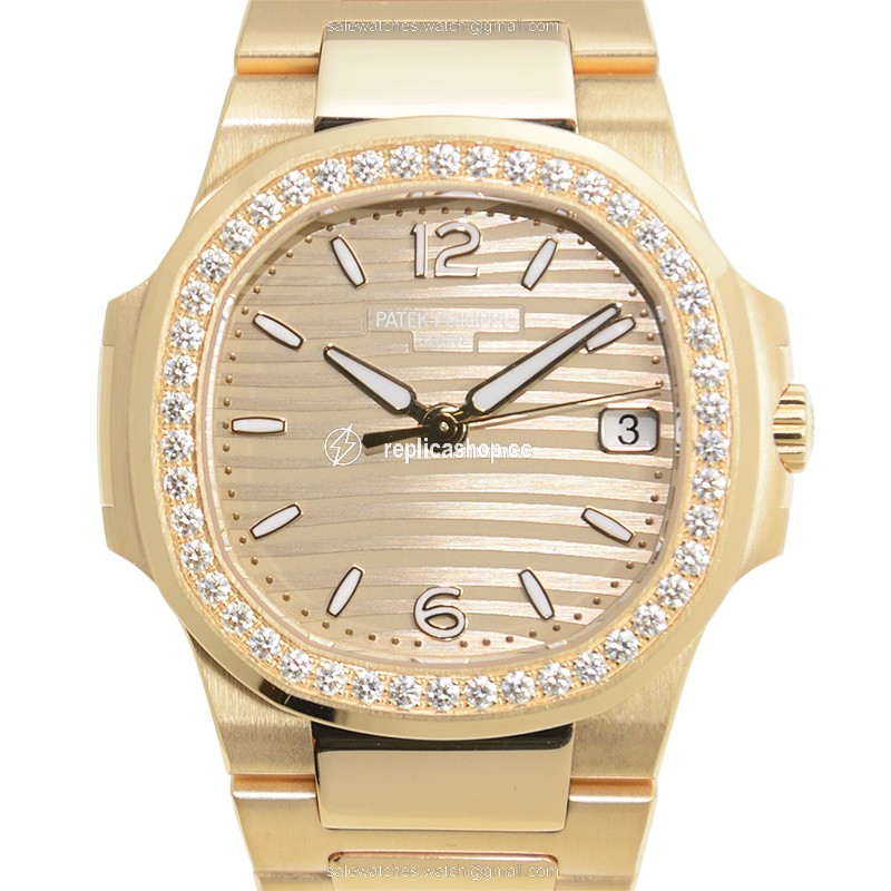 Replica PATEK PHILIPPE NAUTILUS 7010/1R-012 Replica PATEK PHILIPPE NAUTILUS 7010/1R-012